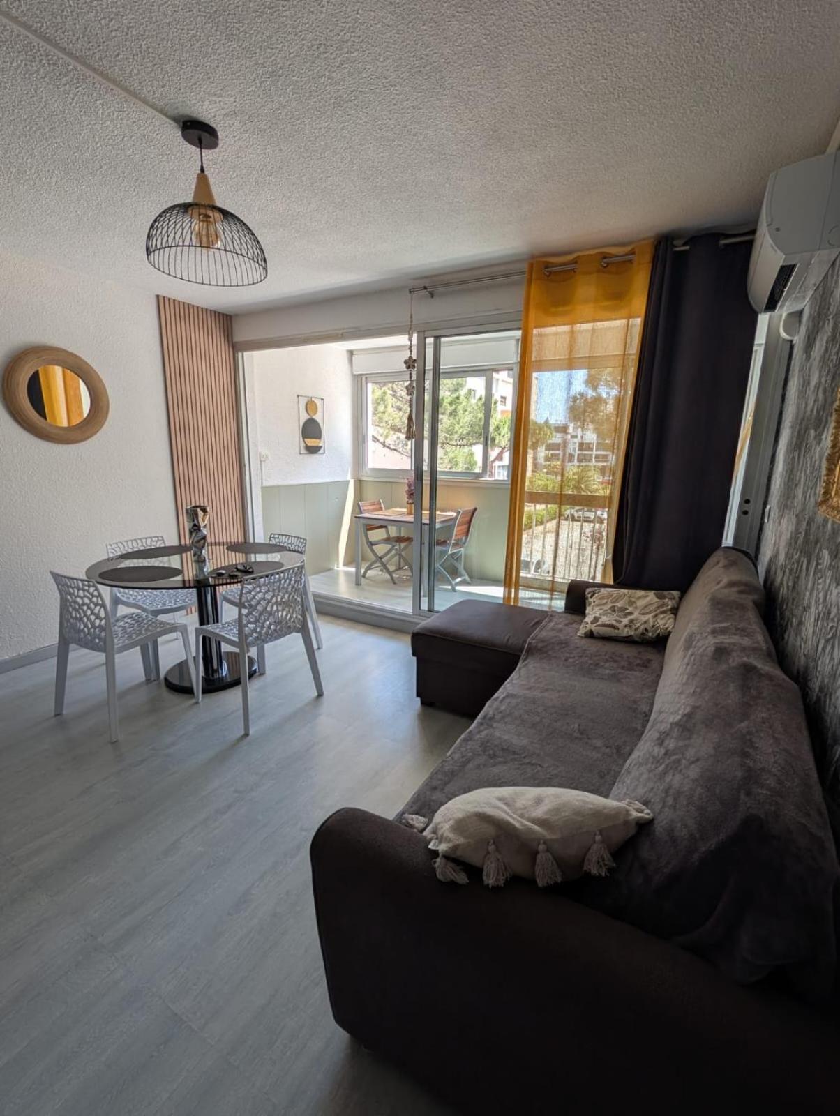 Appartement Au Pied De La Plage - Saint Cyprien Εξωτερικό φωτογραφία